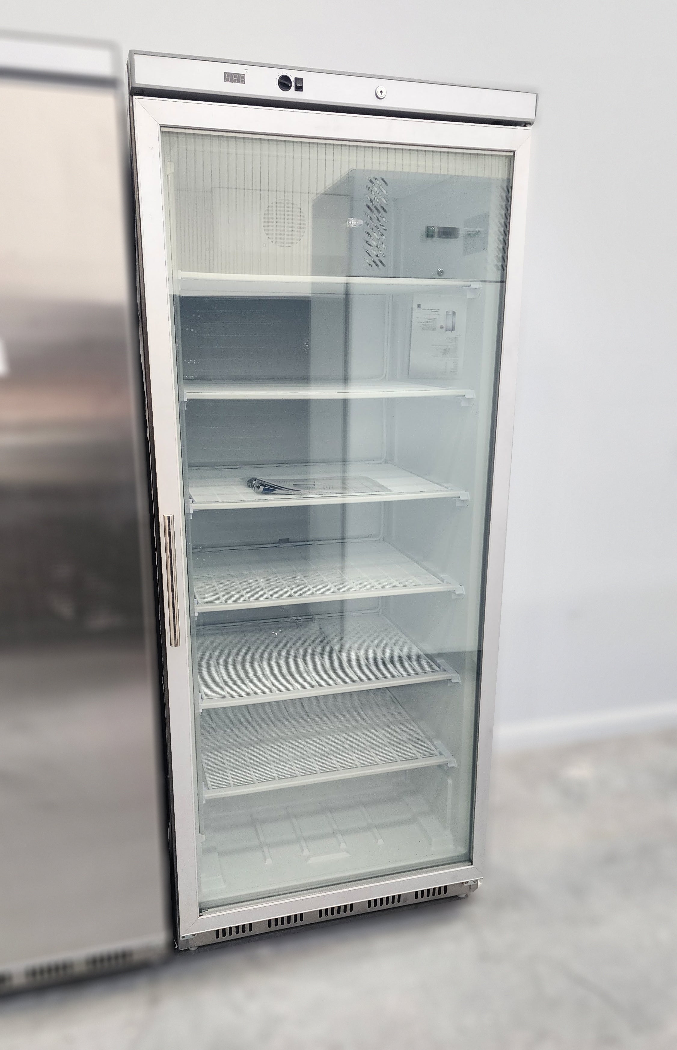 HR600 S/S Fridge