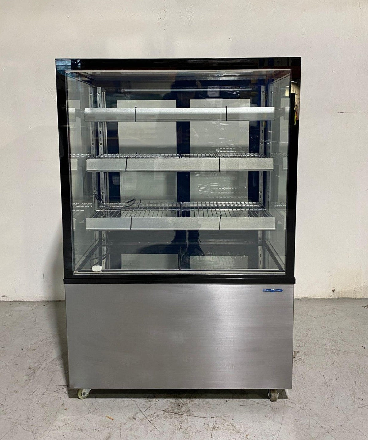 EuroChill ERE23 915mm Chilled Display Cabinet - 762108