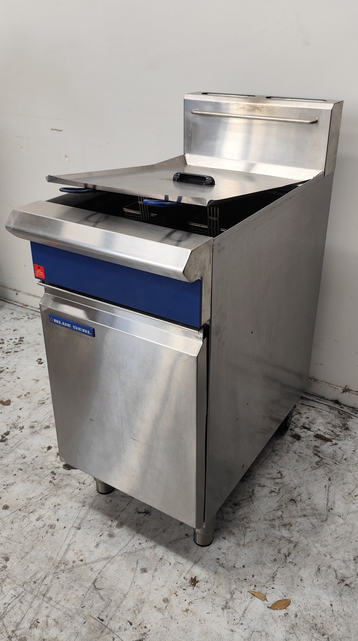 Blue Seal GT46 Twin Tank Gas Fryer - 775801