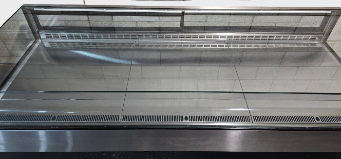 Festive ACCL24 Avon-LO Chilled Display - 784291