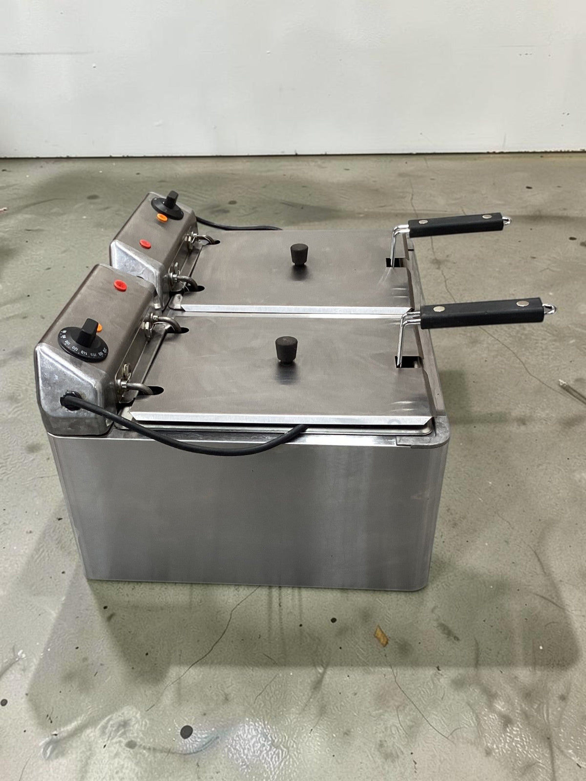 Bakbar EC62 Countertop Twin Tank Fryer - 804366