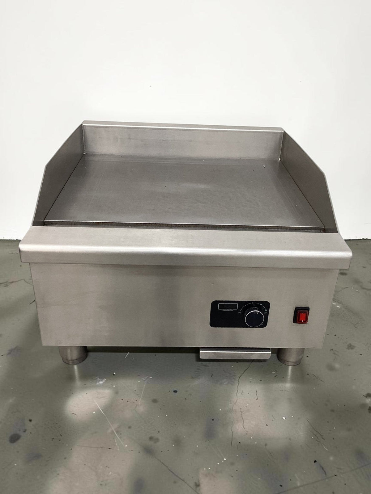 Guzzini FE-GRT24A Countertop Induction Griddle - 813562