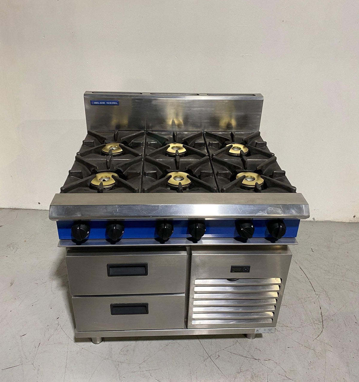Blue Seal G516D-RB 6 Burner Gas Cooktop on Refrigerated Base - 843962