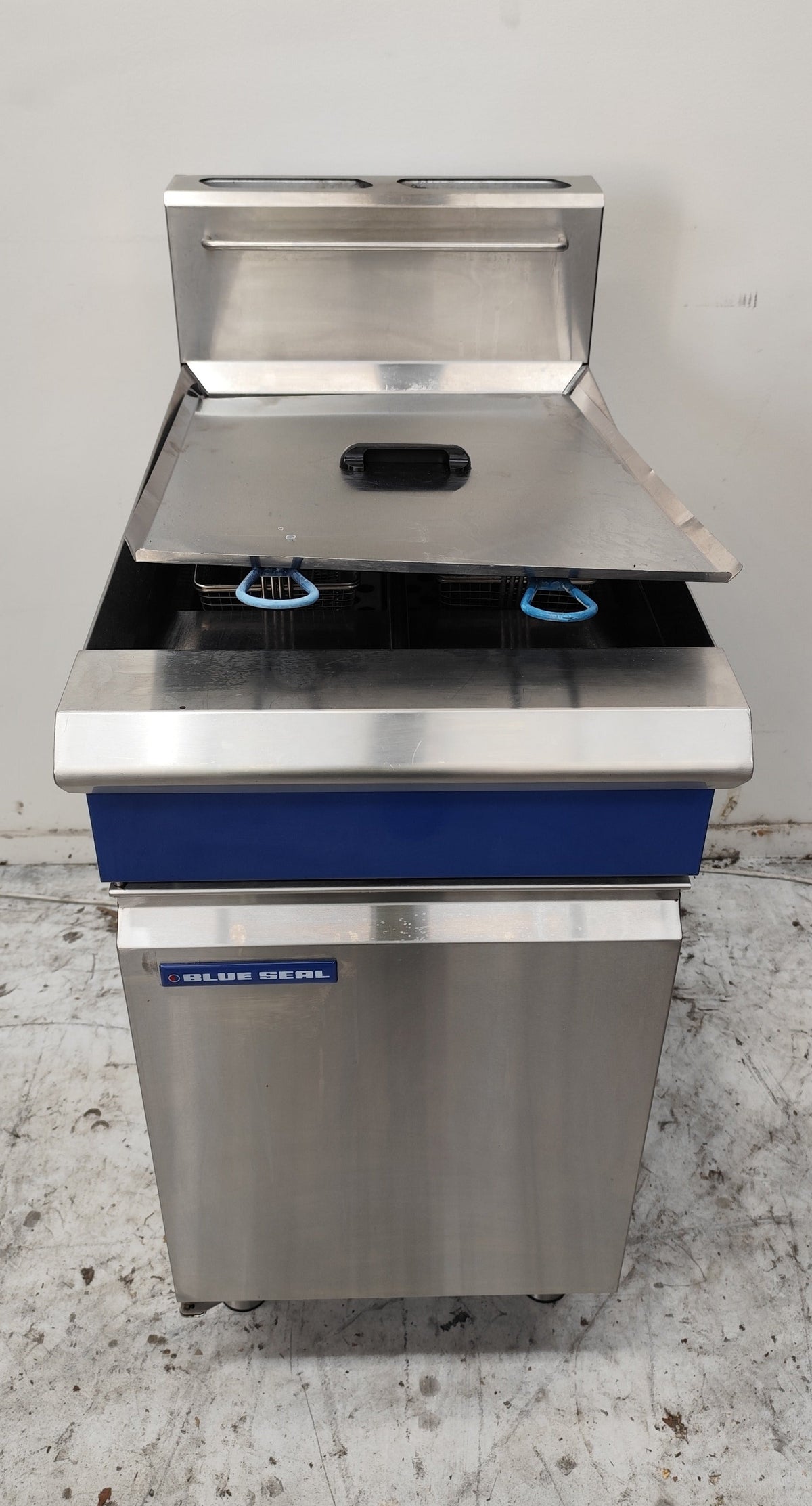 Blue Seal GT46 Twin Tank Gas Fryer - 850285