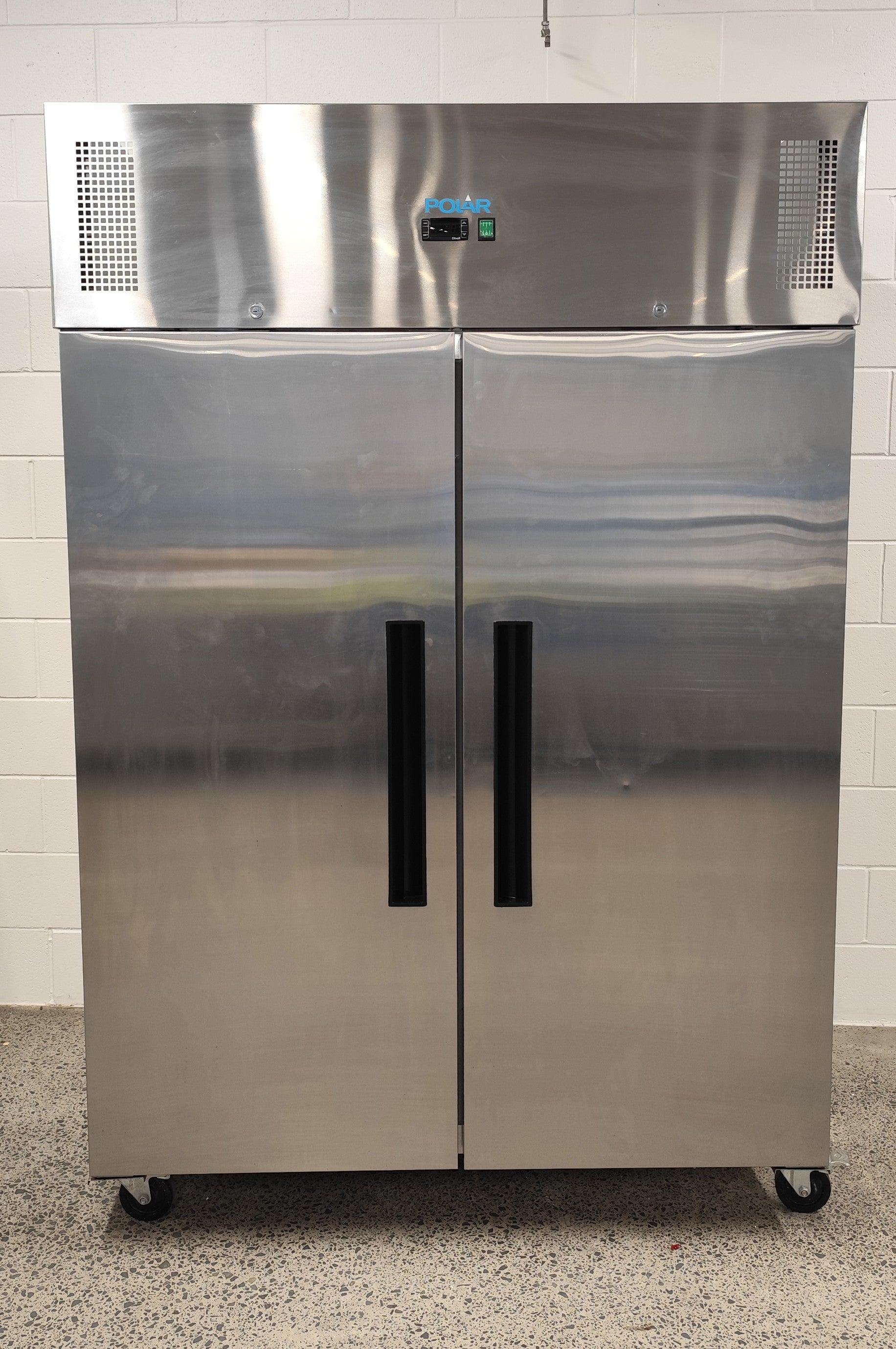 Polar DL895-A 2 Door Upright Chiller - 871223