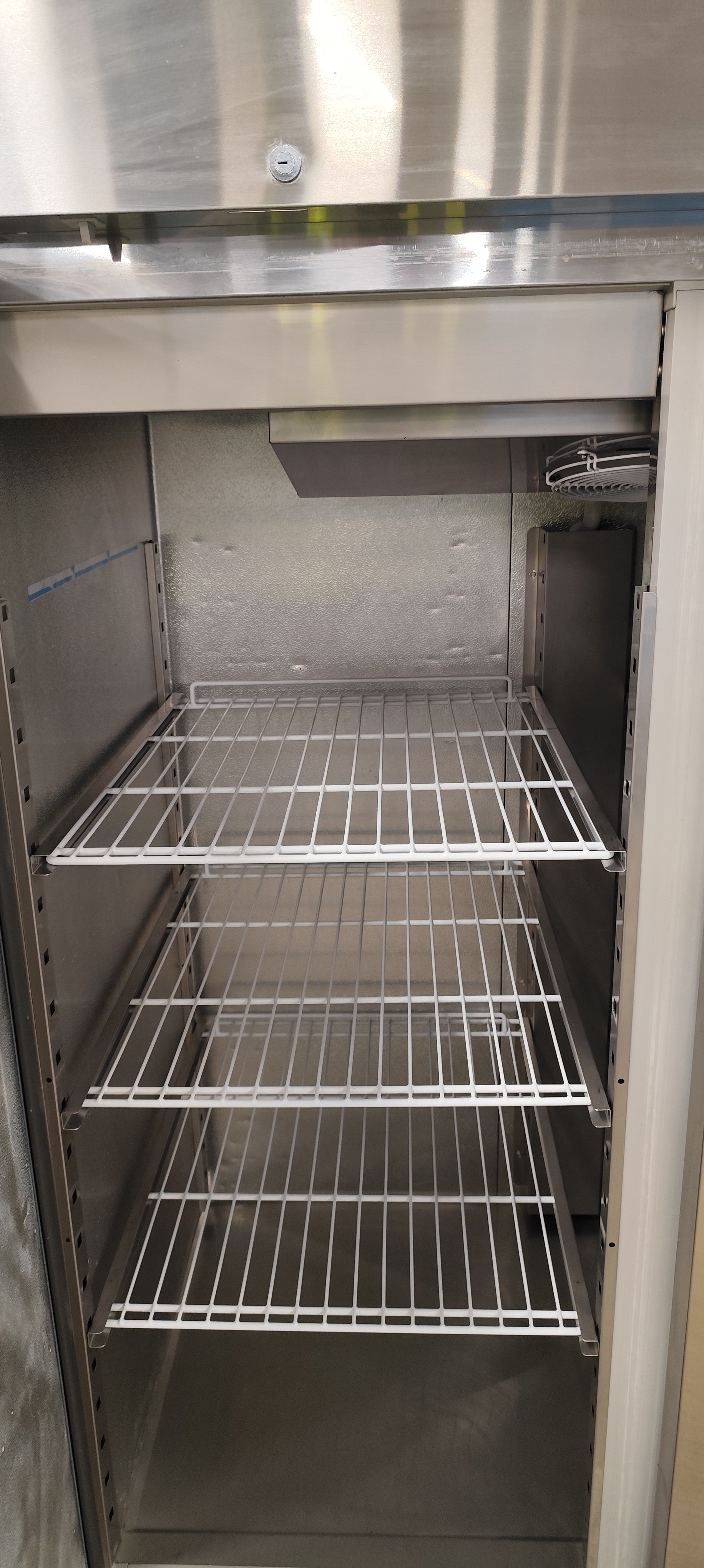 Polar DL895-A 2 Door Upright Chiller - 871223