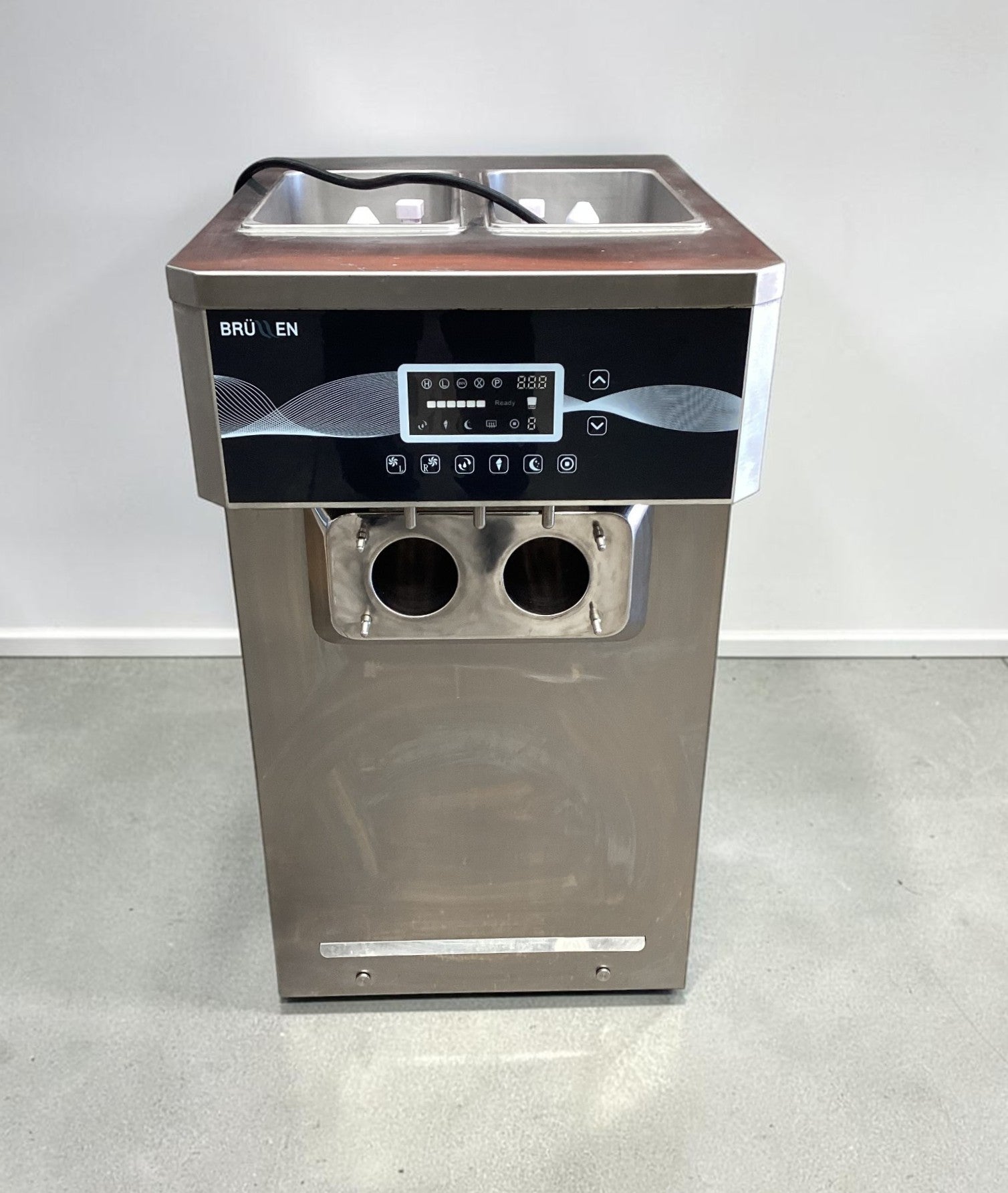 Brullen i26 Pro Soft Serve Countertop Machine - 882850