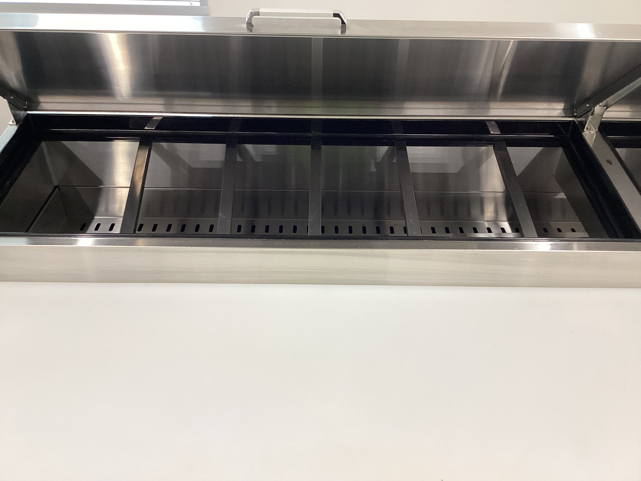 Eurochill ERE71 Pizza Prep Counter - 889636