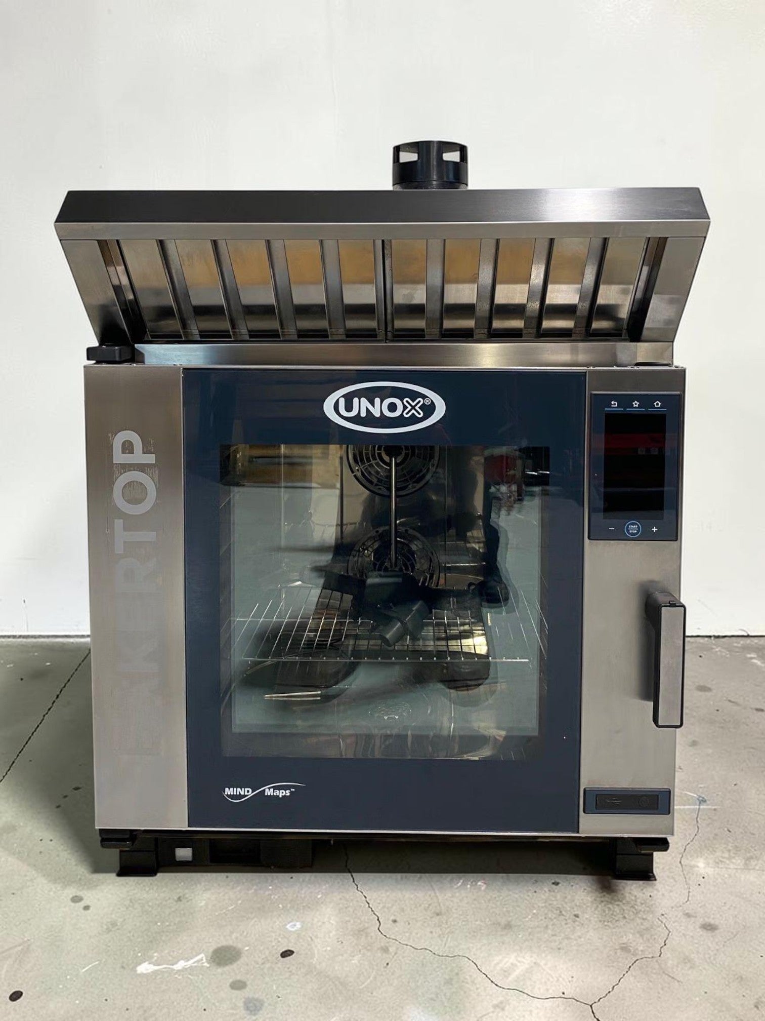 Unox BAKERTOP 6 Tray Electric Combi Oven with Steam Condenser - 889757