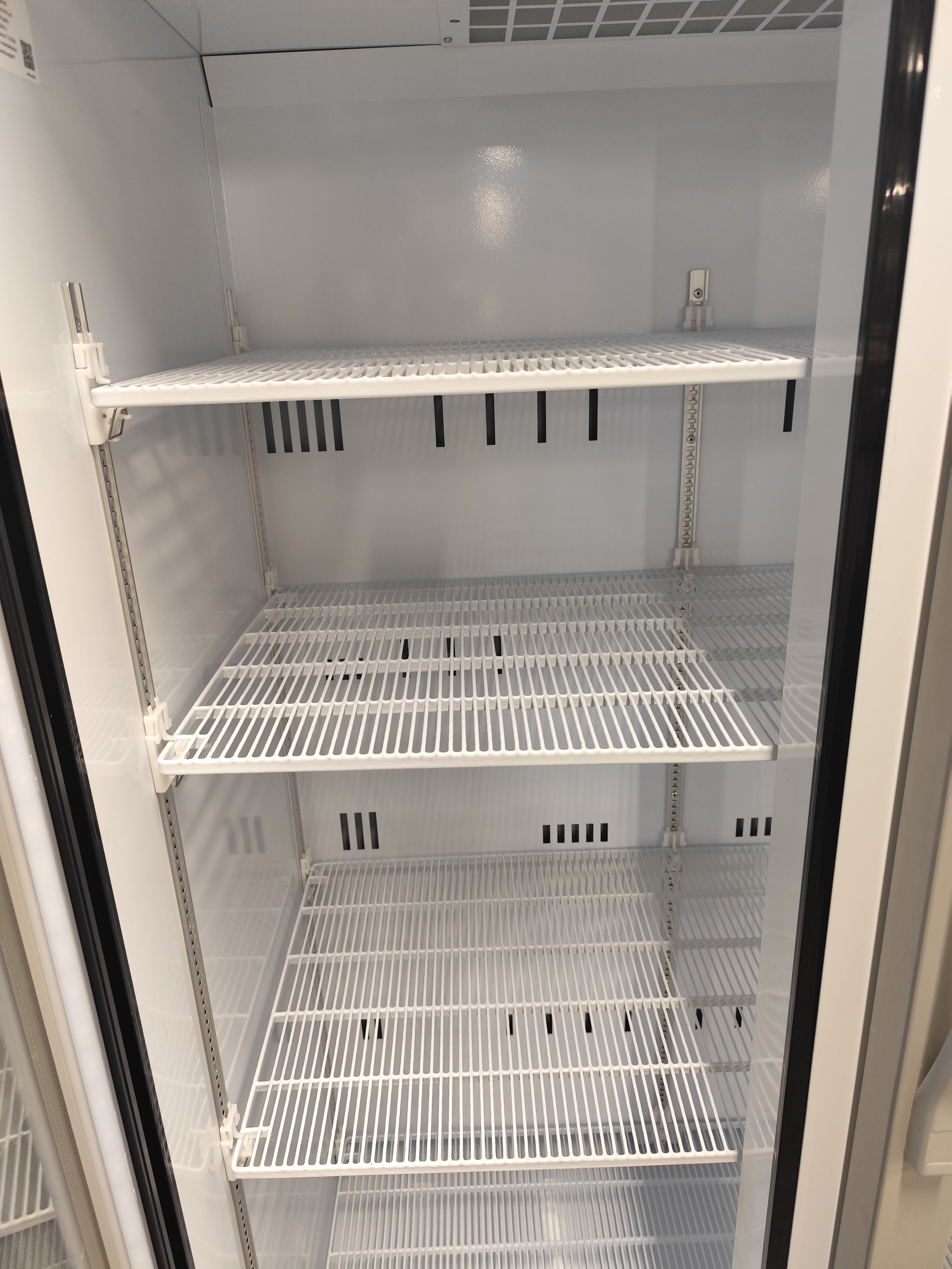 Delta ERD38 Upright Fridge - 894326