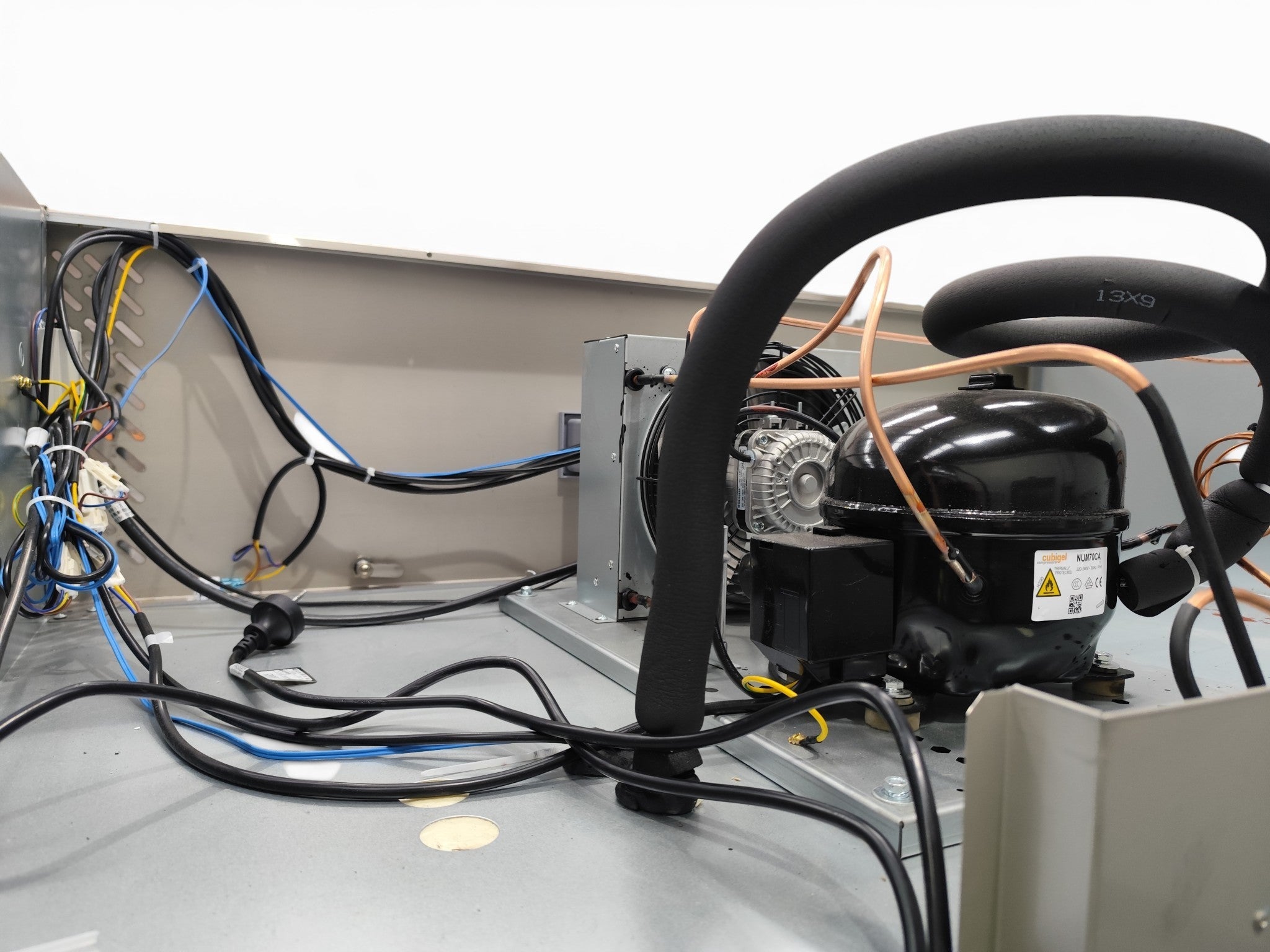 Federal XURC1200G2V Upright Fridge - 903757