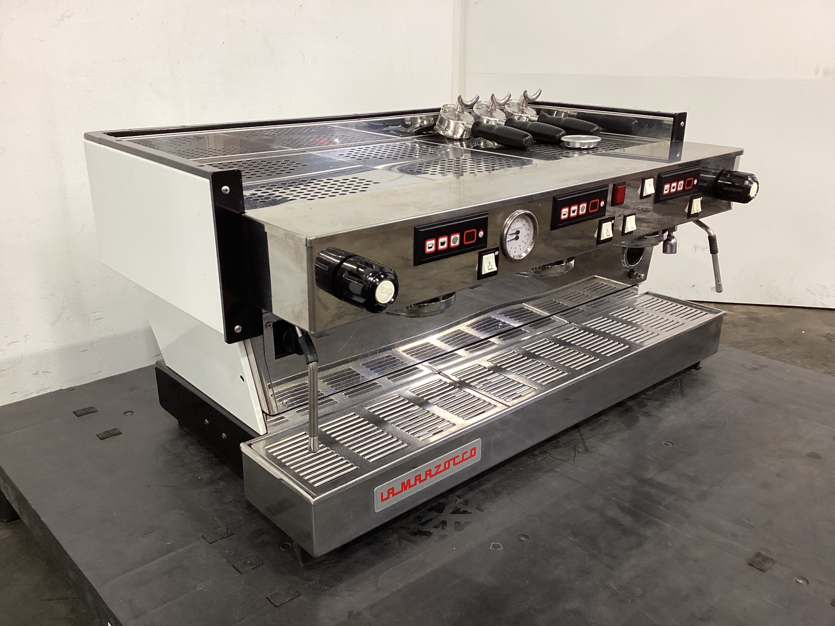 La Marzocco Linea Classic 3 Group Coffee Machine - 920771
