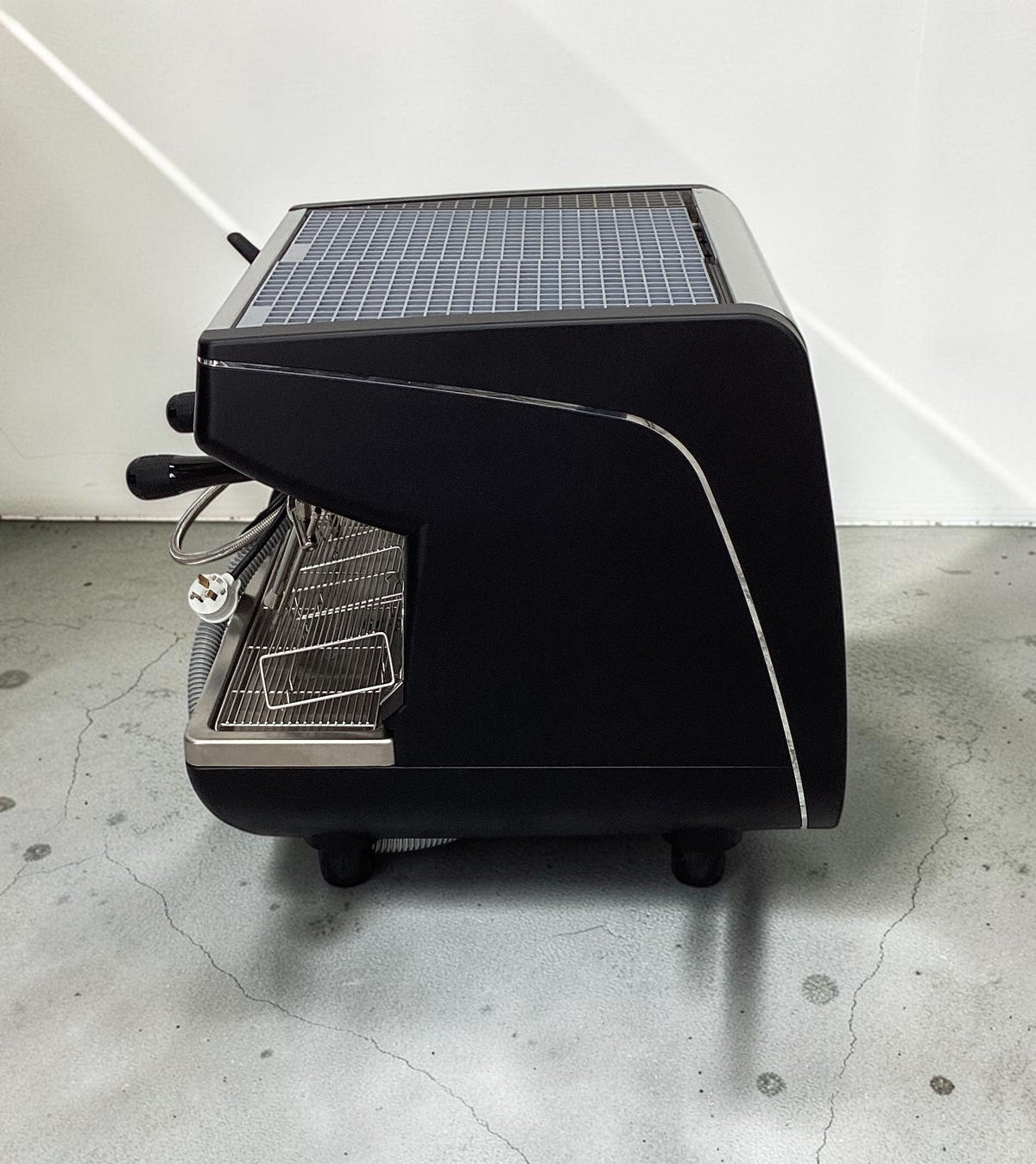 Nuova Simonelli APPIA II COMPACT V 2 Group Coffee Machine - 893836