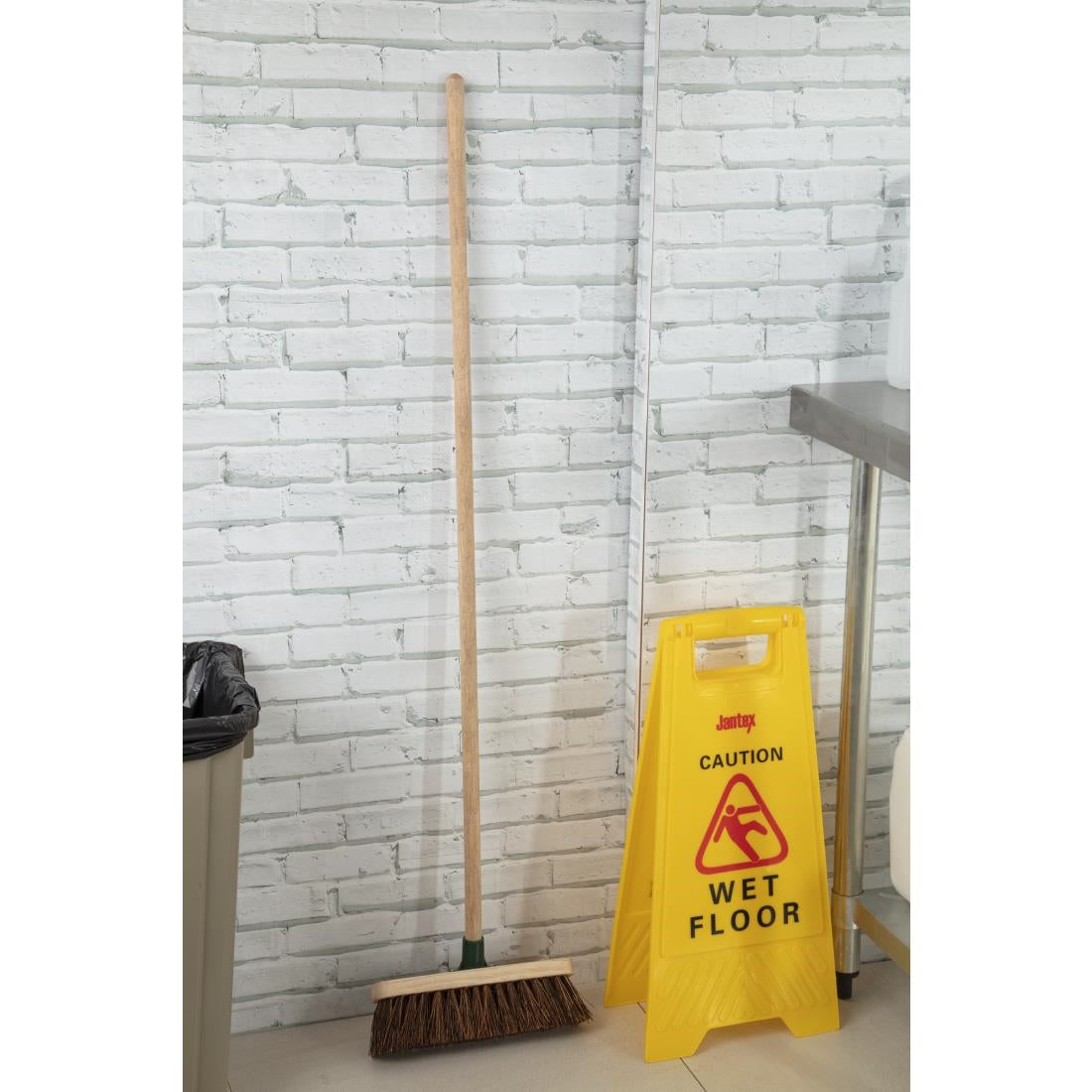Jantex Wooden Broom Handle CD800