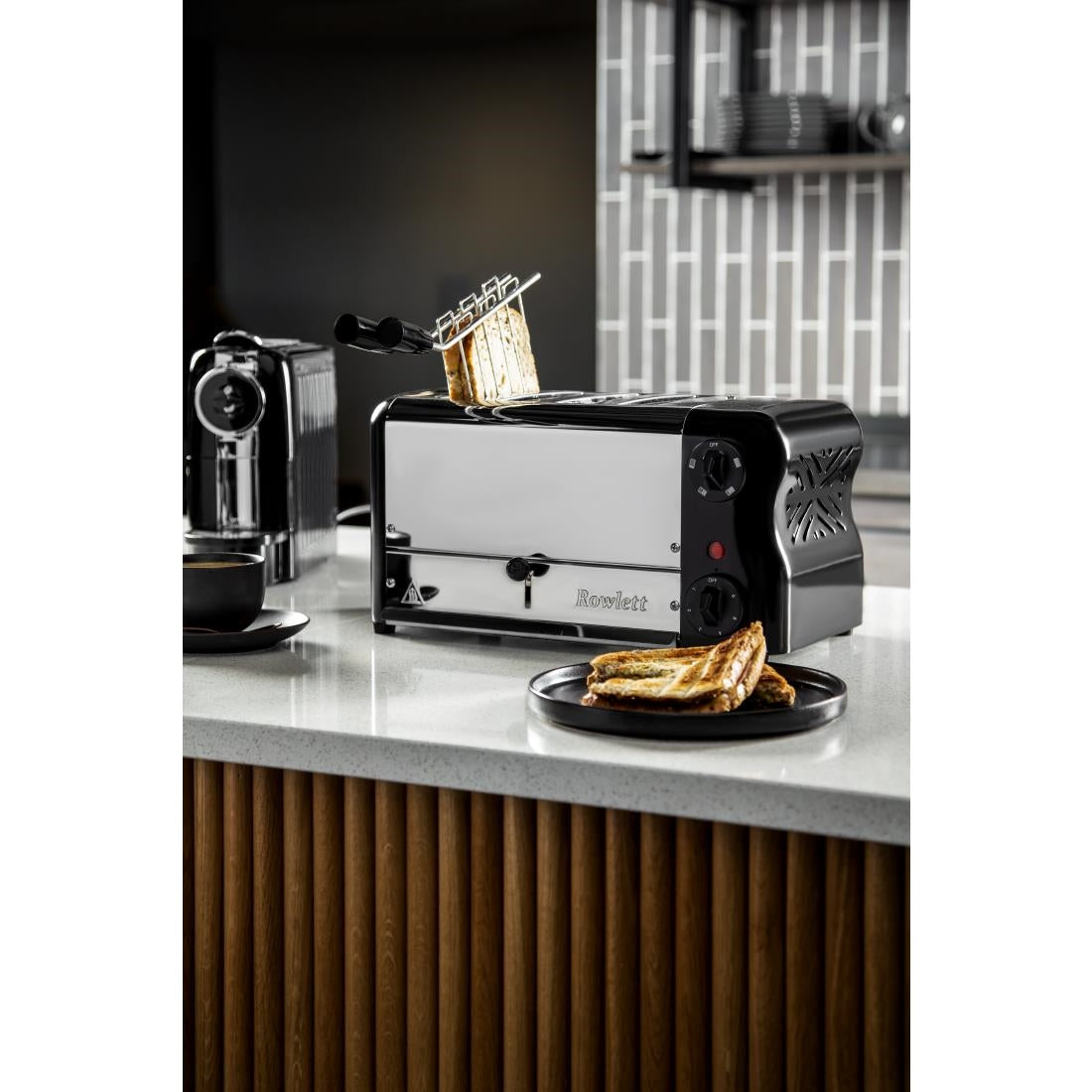 Rowlett Esprit 4 Slot Toaster Jet Black with Elements & Sandwich Cage CH183-A