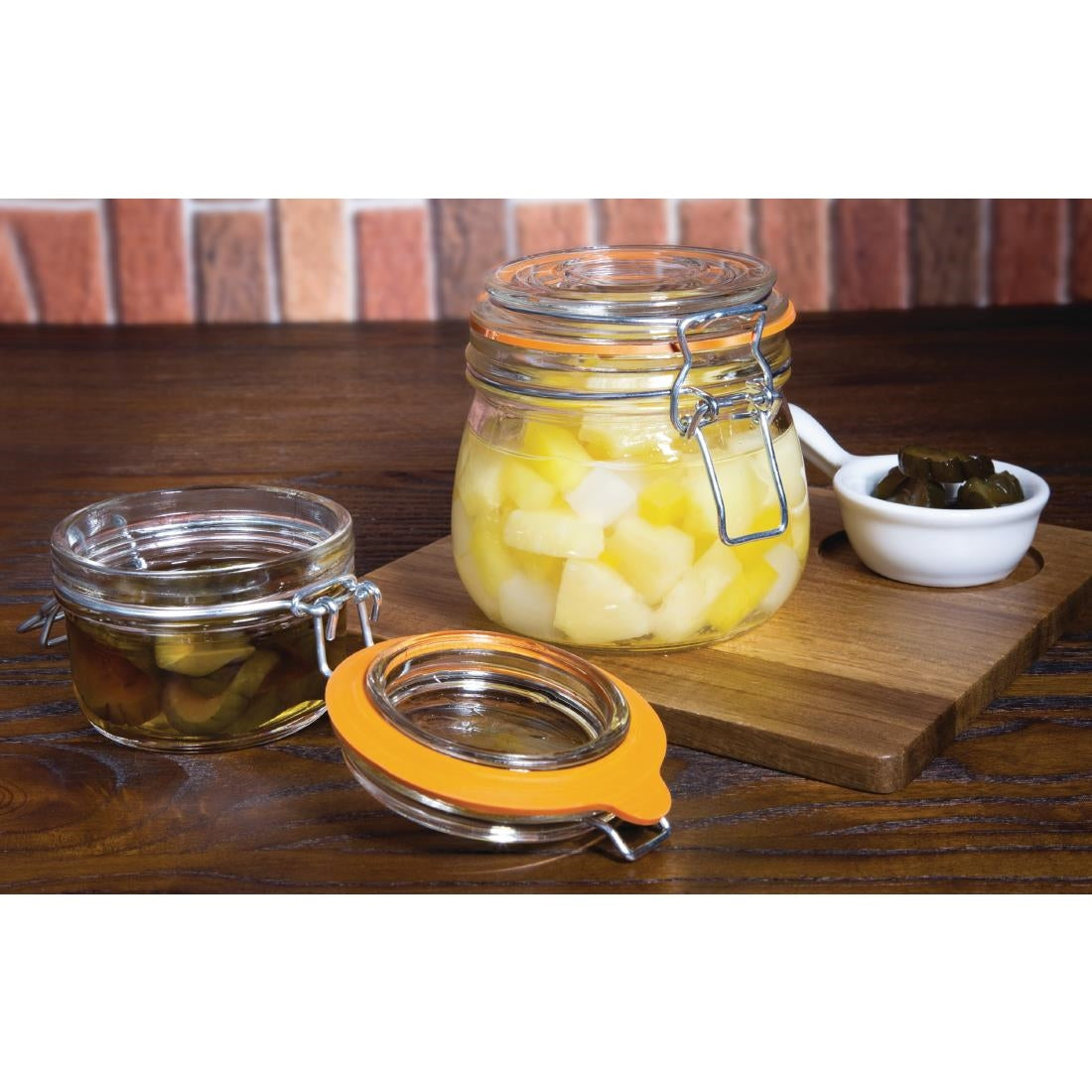Vogue Clip Top Preserve Jars 500ml P490