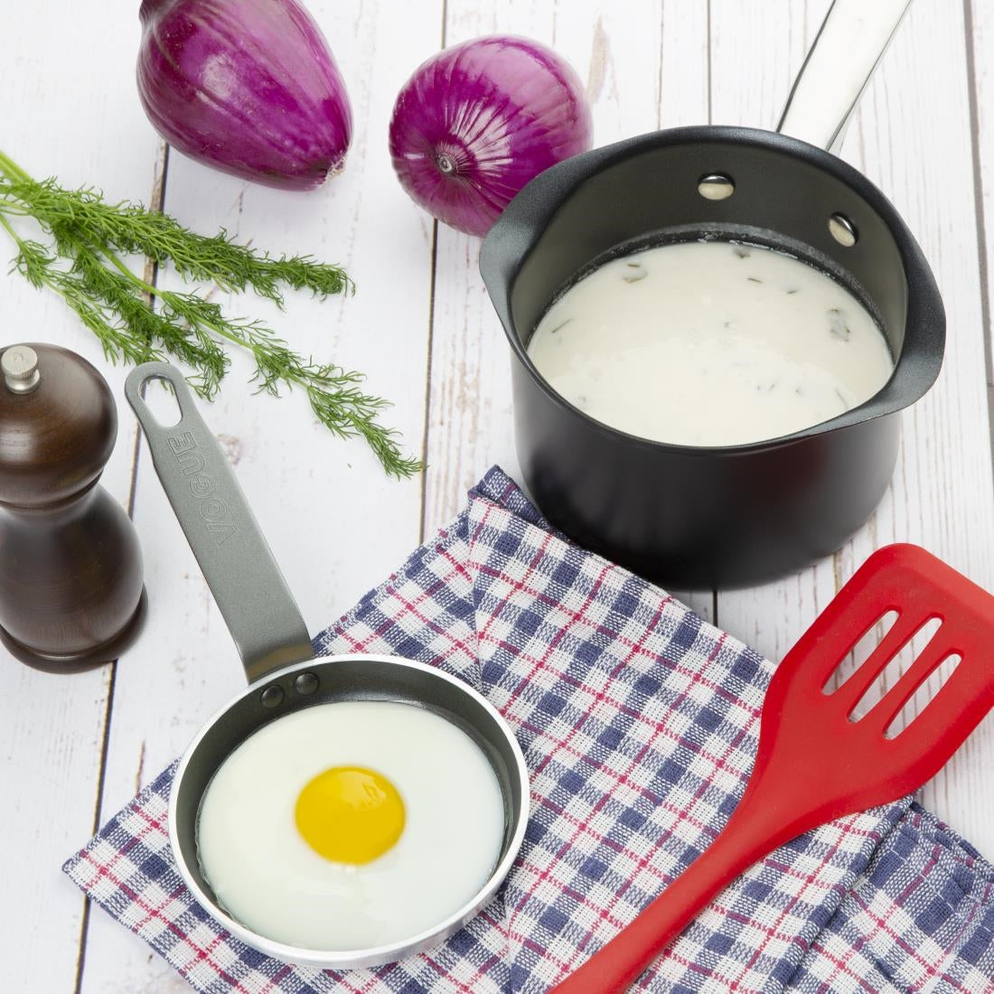 Vogue Non Stick Aluminium Blinis Pan 120mm T358