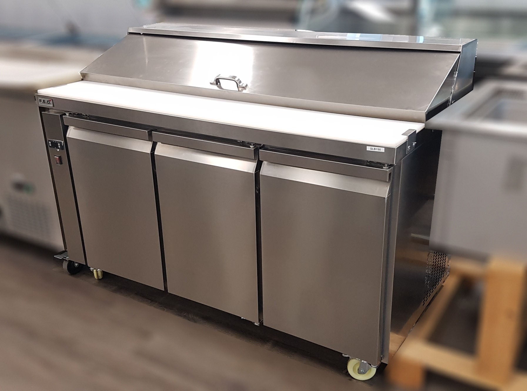 Thermaster Three Door Sandwich Bar SLB150