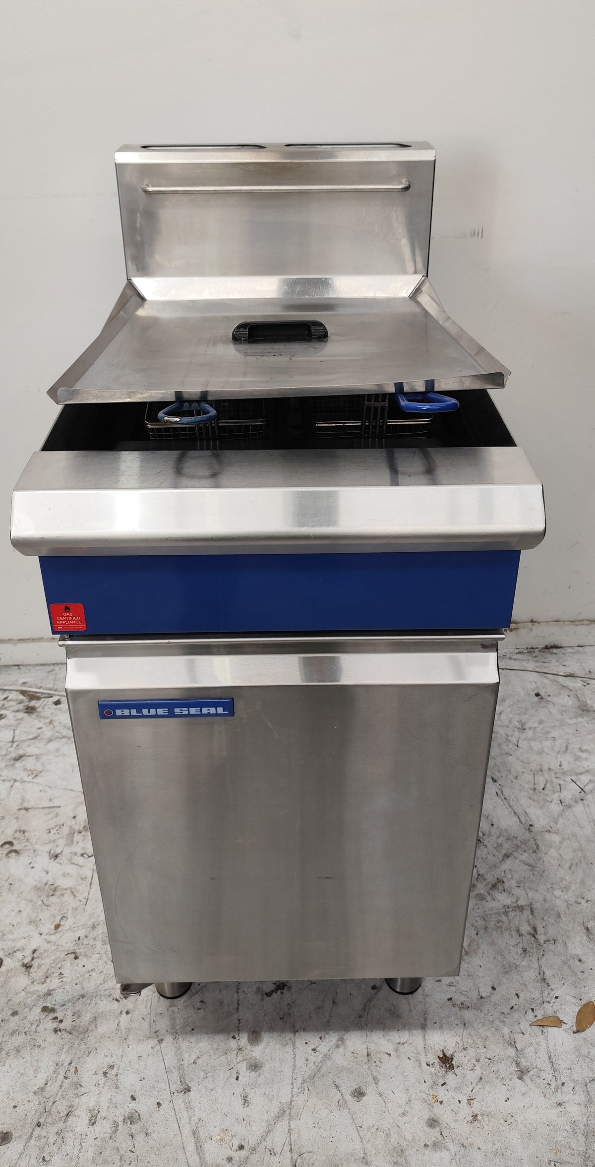 Blue Seal GT46 Twin Tank Gas Fryer - 775801