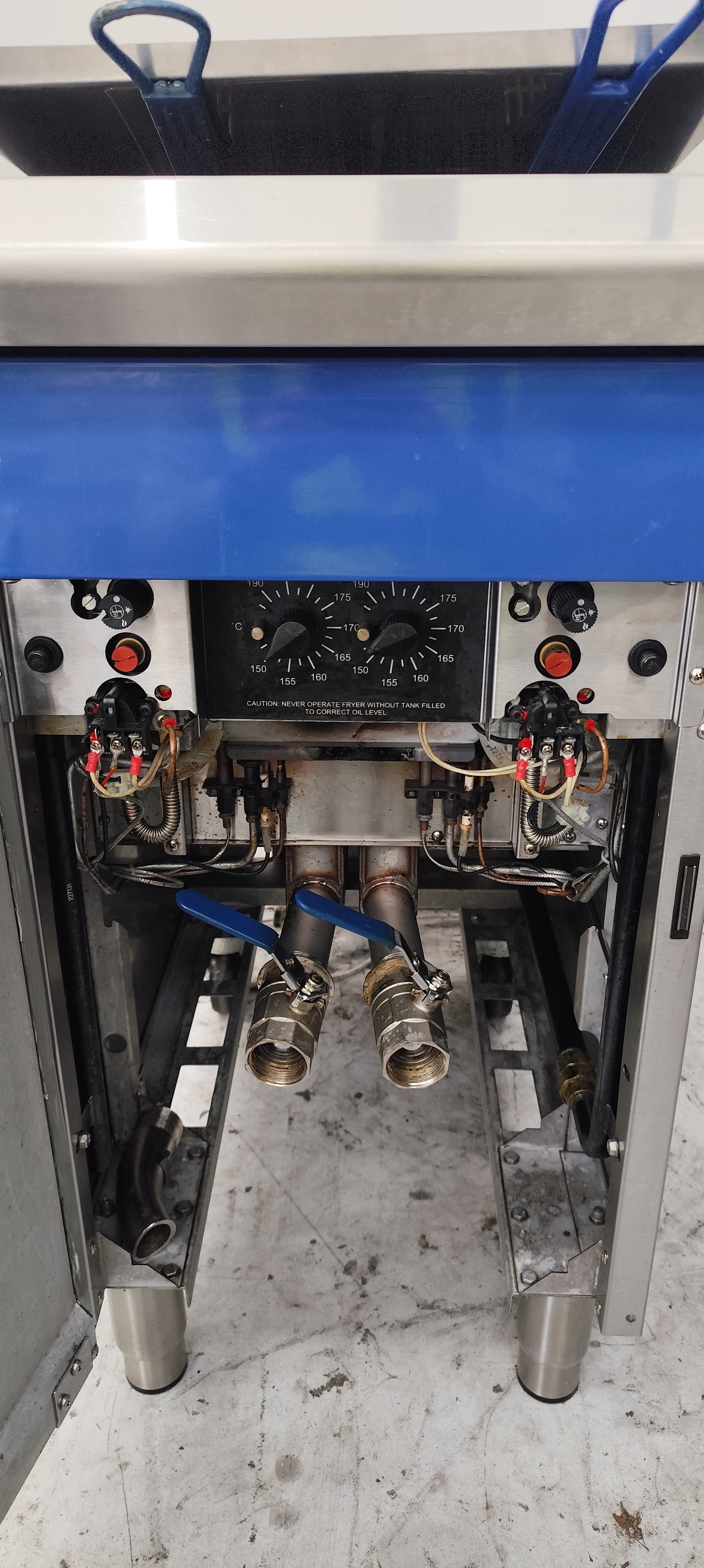 Blue Seal GT46 Twin Tank Gas Fryer - 775801