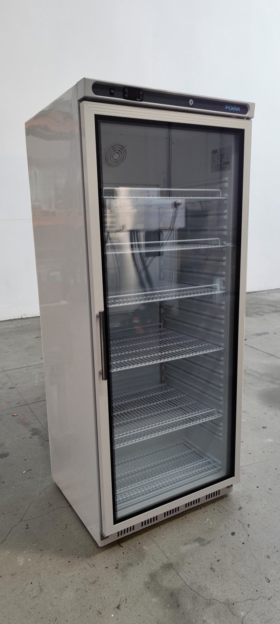 Polar CD088-A-03 C-Series 1 Door Upright Display Chiller - 789091