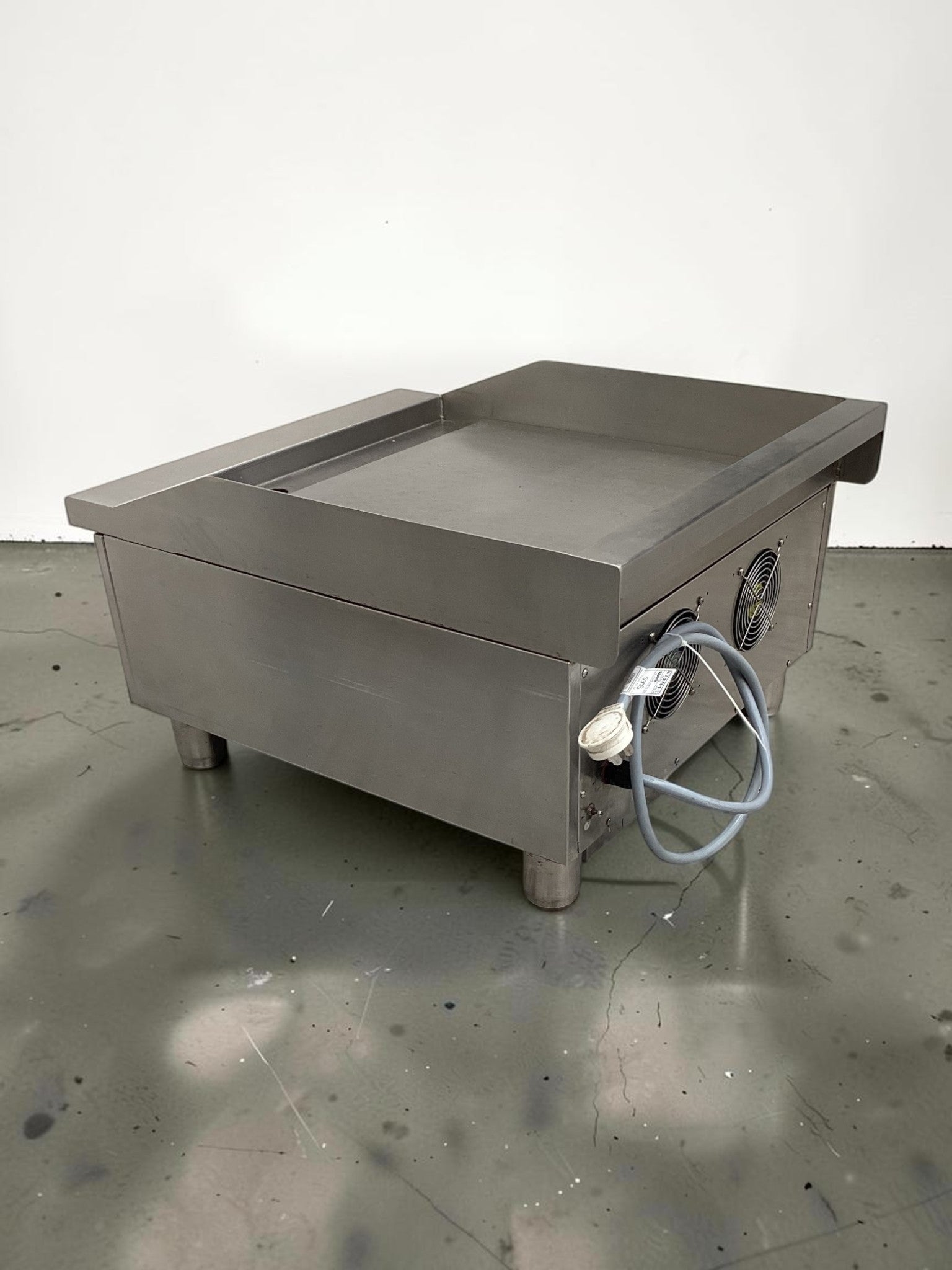 Guzzini FE-GRT24A Countertop Induction Griddle - 813562