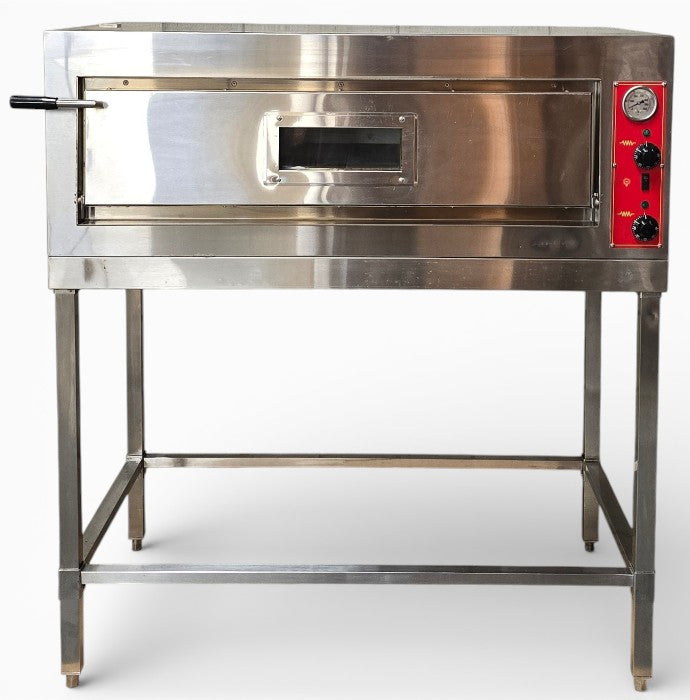 Black Panther EP-1-1-SDE Pizza Oven with Stand - 819508