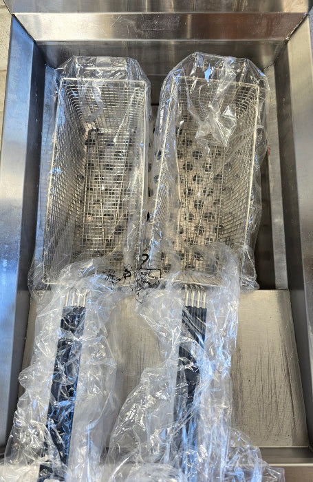 Blue Seal GT45E Fryer - 842023