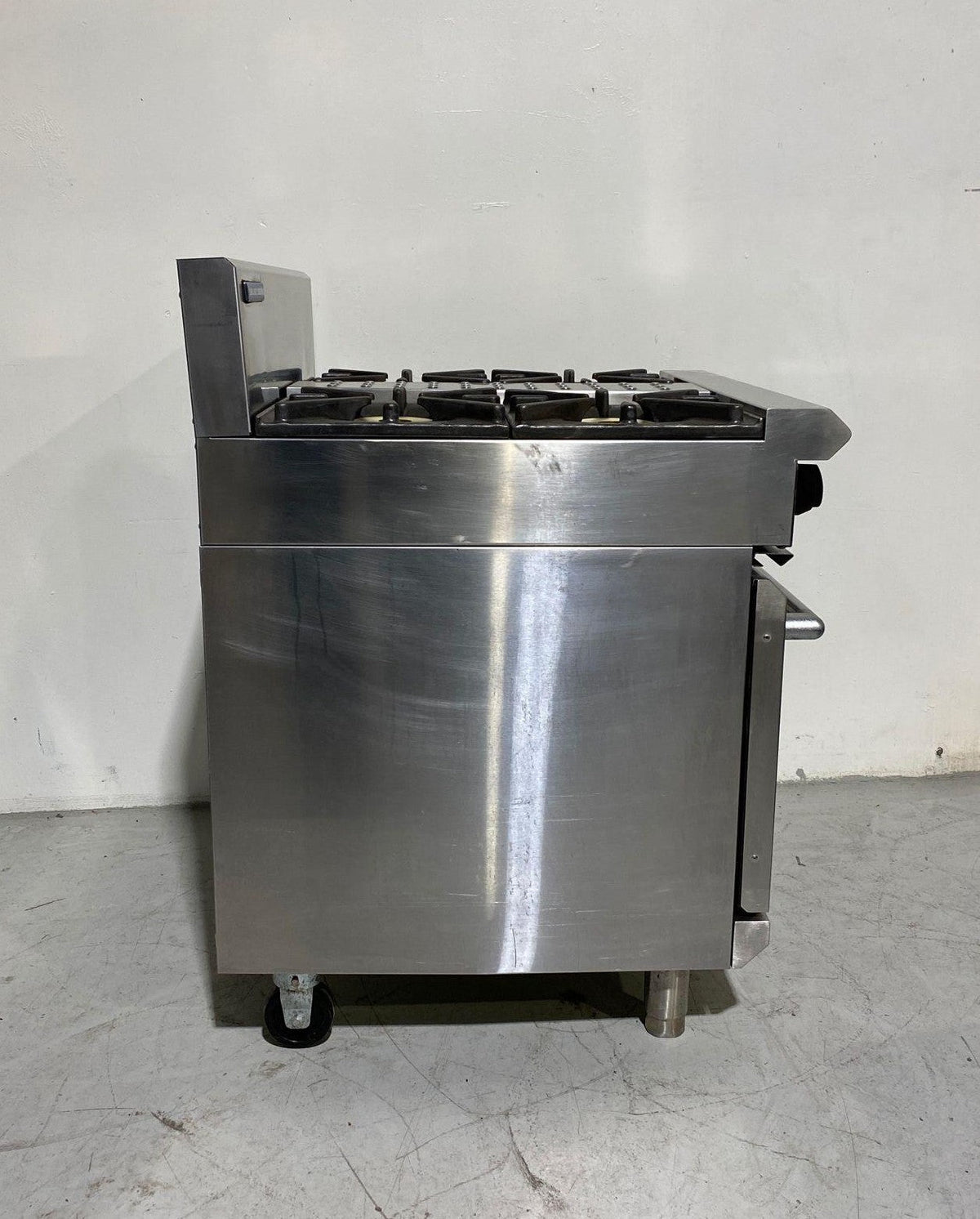 Blue Seal G54D 4 Burner Gas Range Convection Oven - 843959