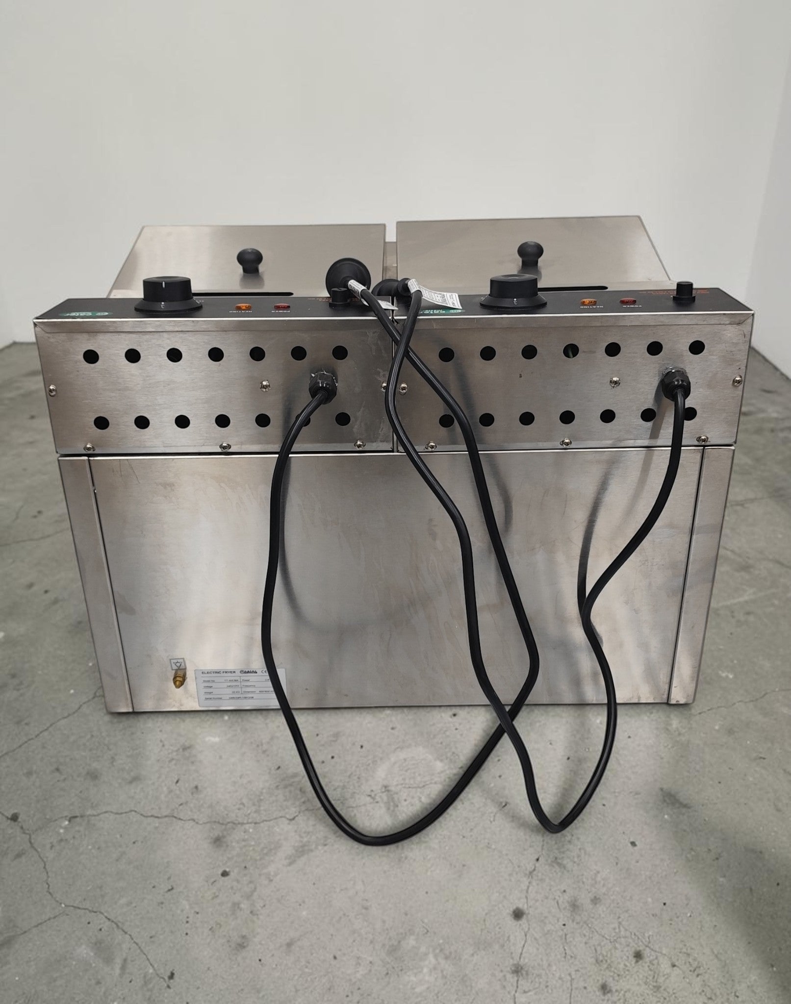 Catermaster TT-WE38A Benchtop Twin Electric Fryer - 862596