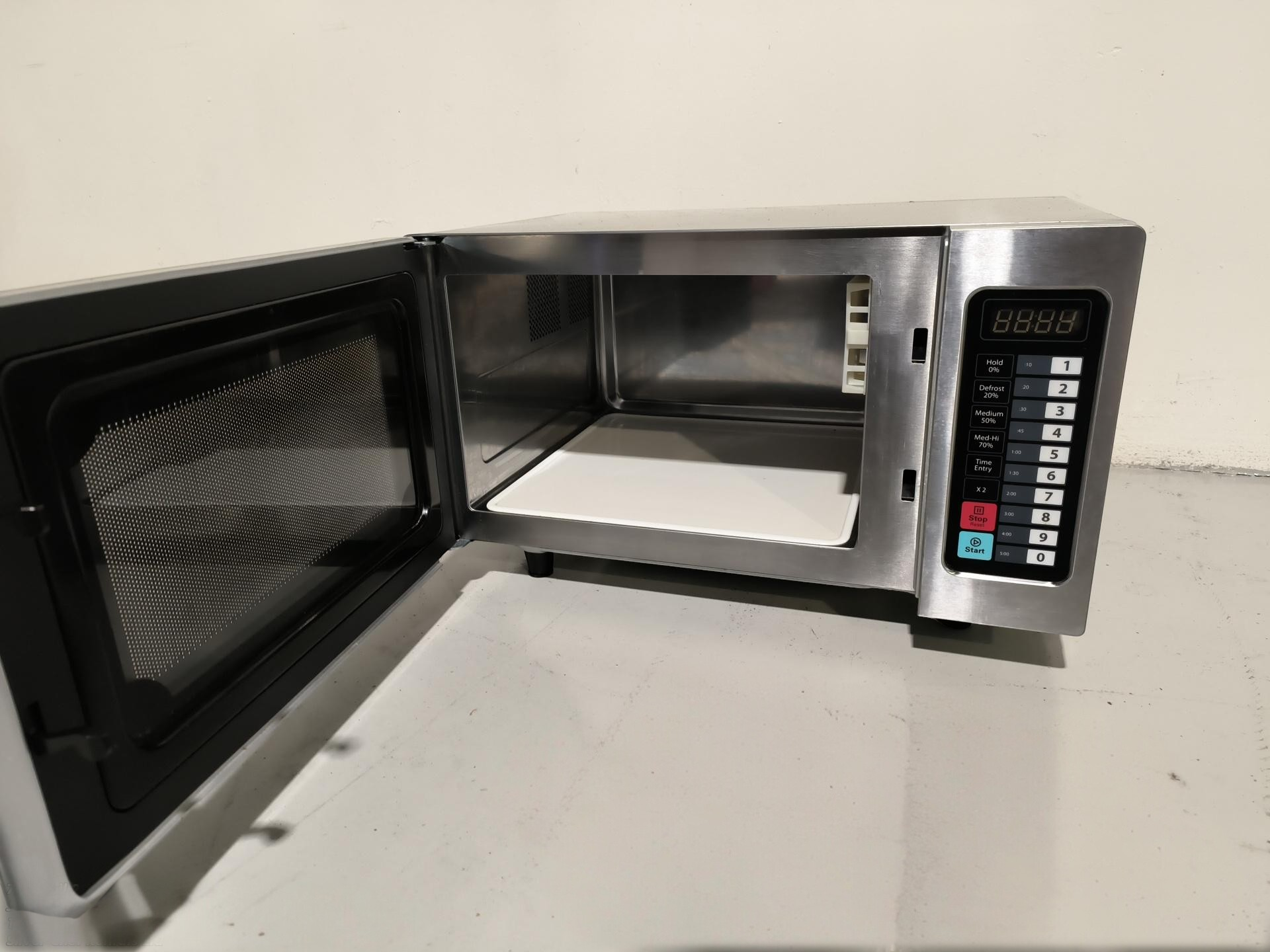 Benchstar MD-1000L Microwave - 865957