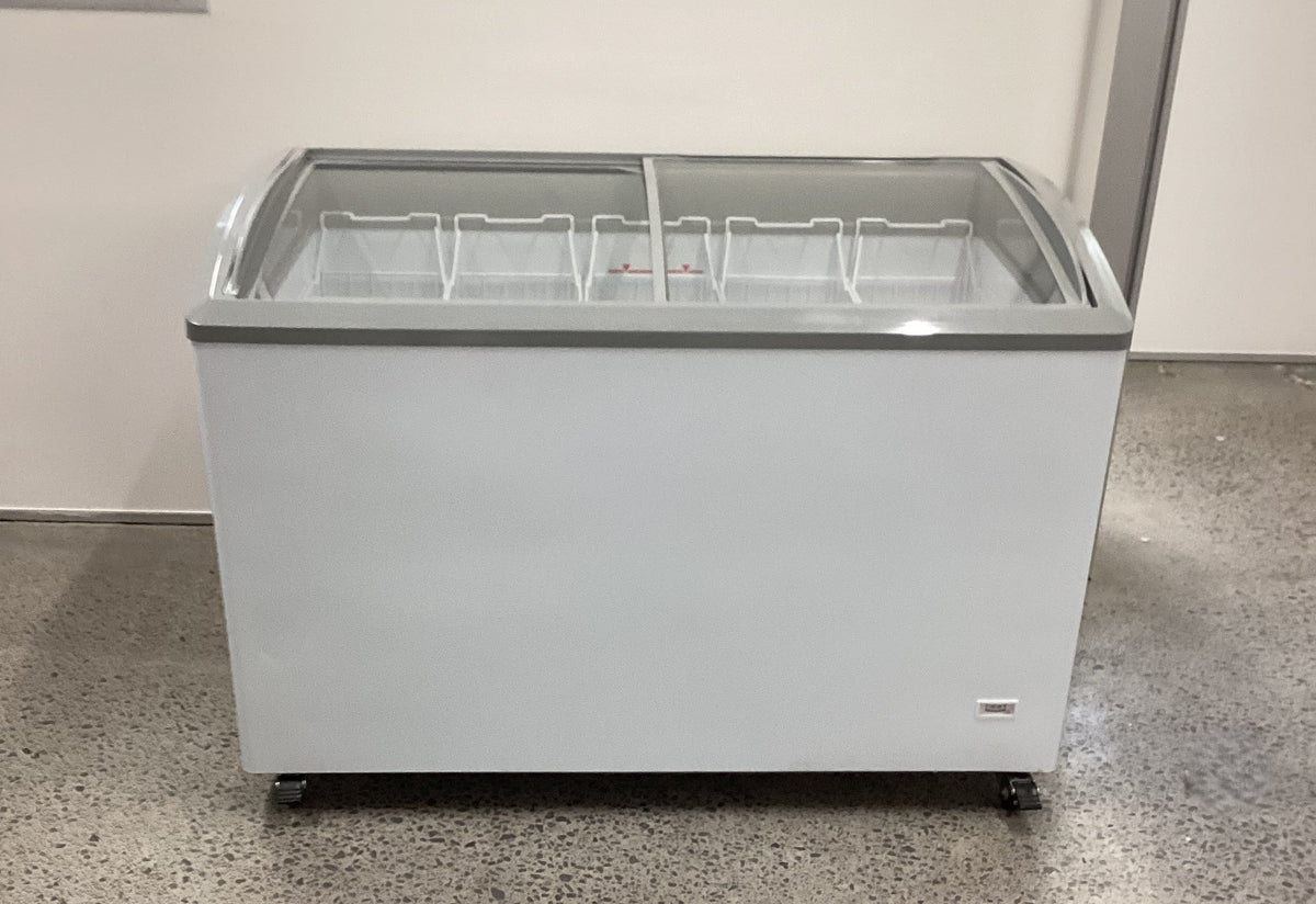 Hiron SD 405 Horizontal Glass Lid Freezer - 870217
