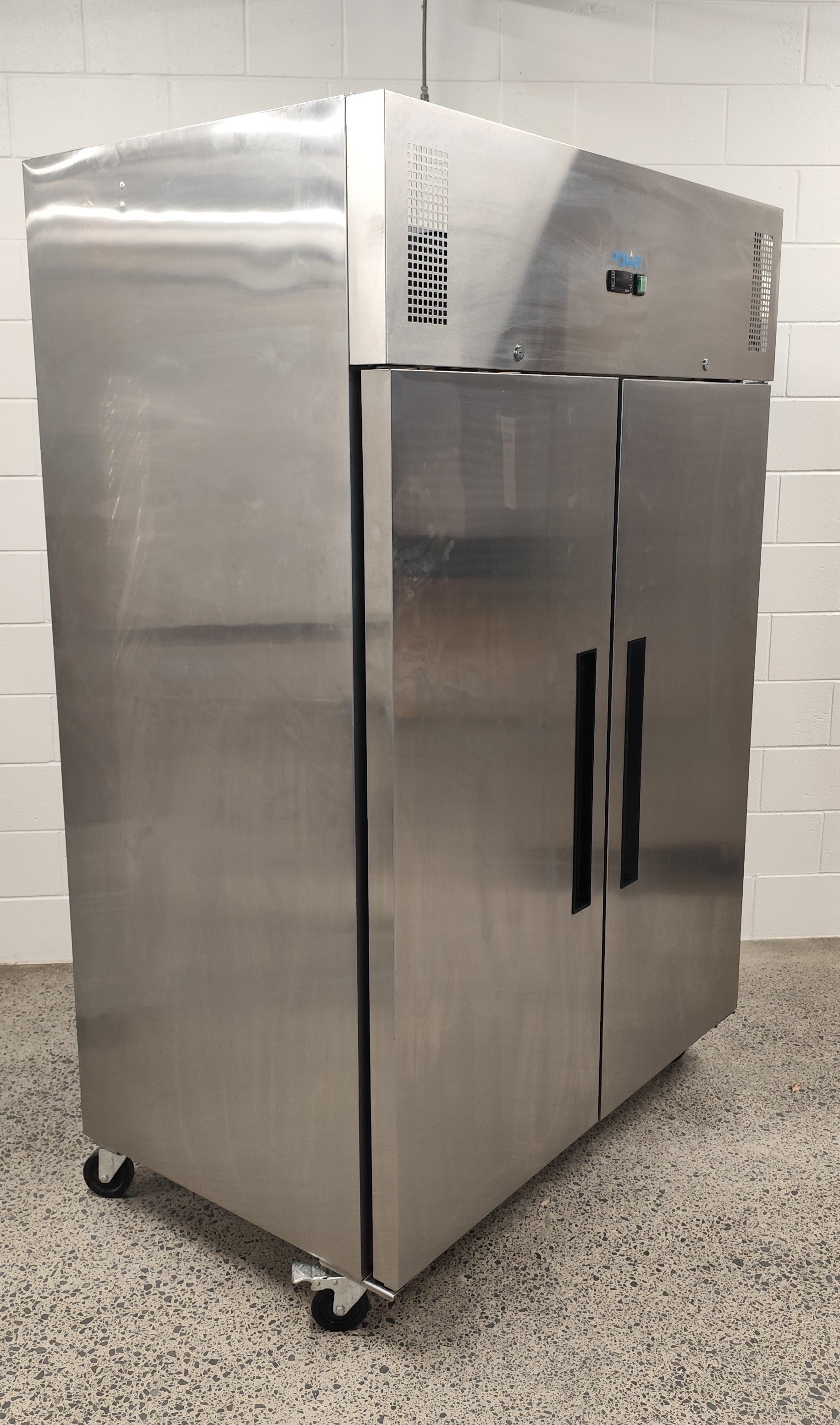 Polar DL895-A 2 Door Upright Chiller - 871223