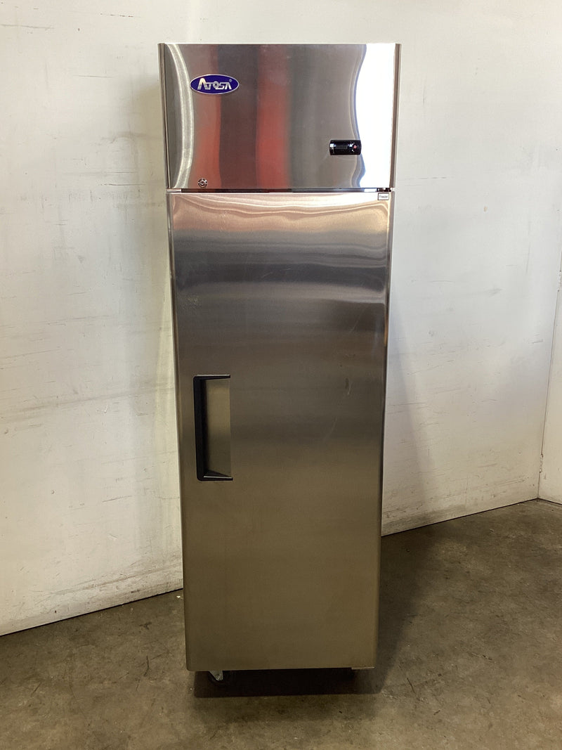 Atosa YBF9207GR Upright Freezer - 879560