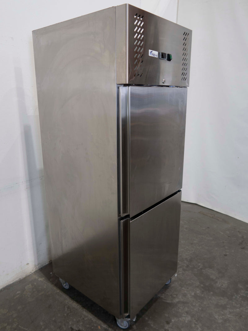 FED-X XURC600S1V Upright Fridge - 881209