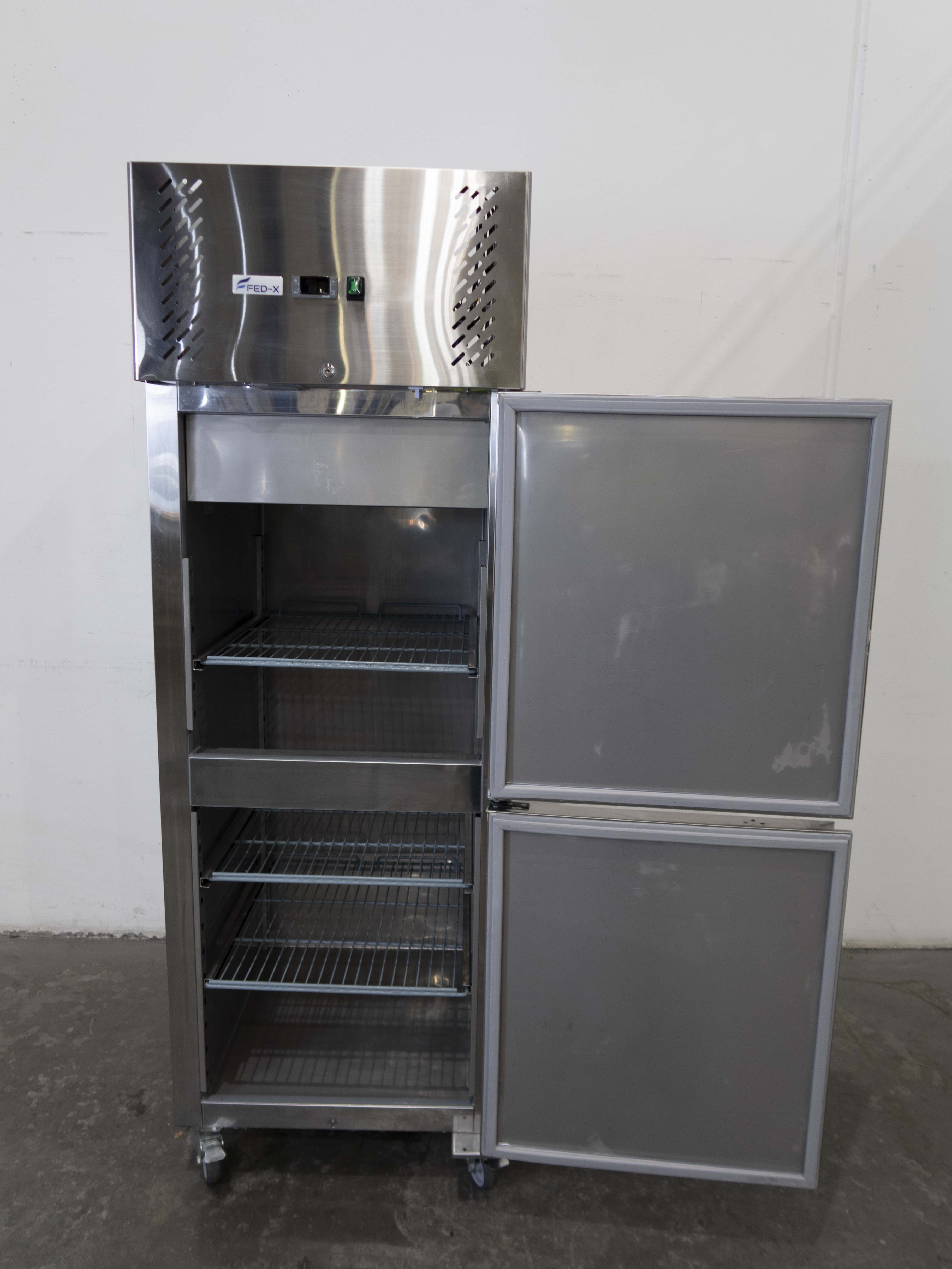 FED-X XURC600S1V Upright Fridge - 881209