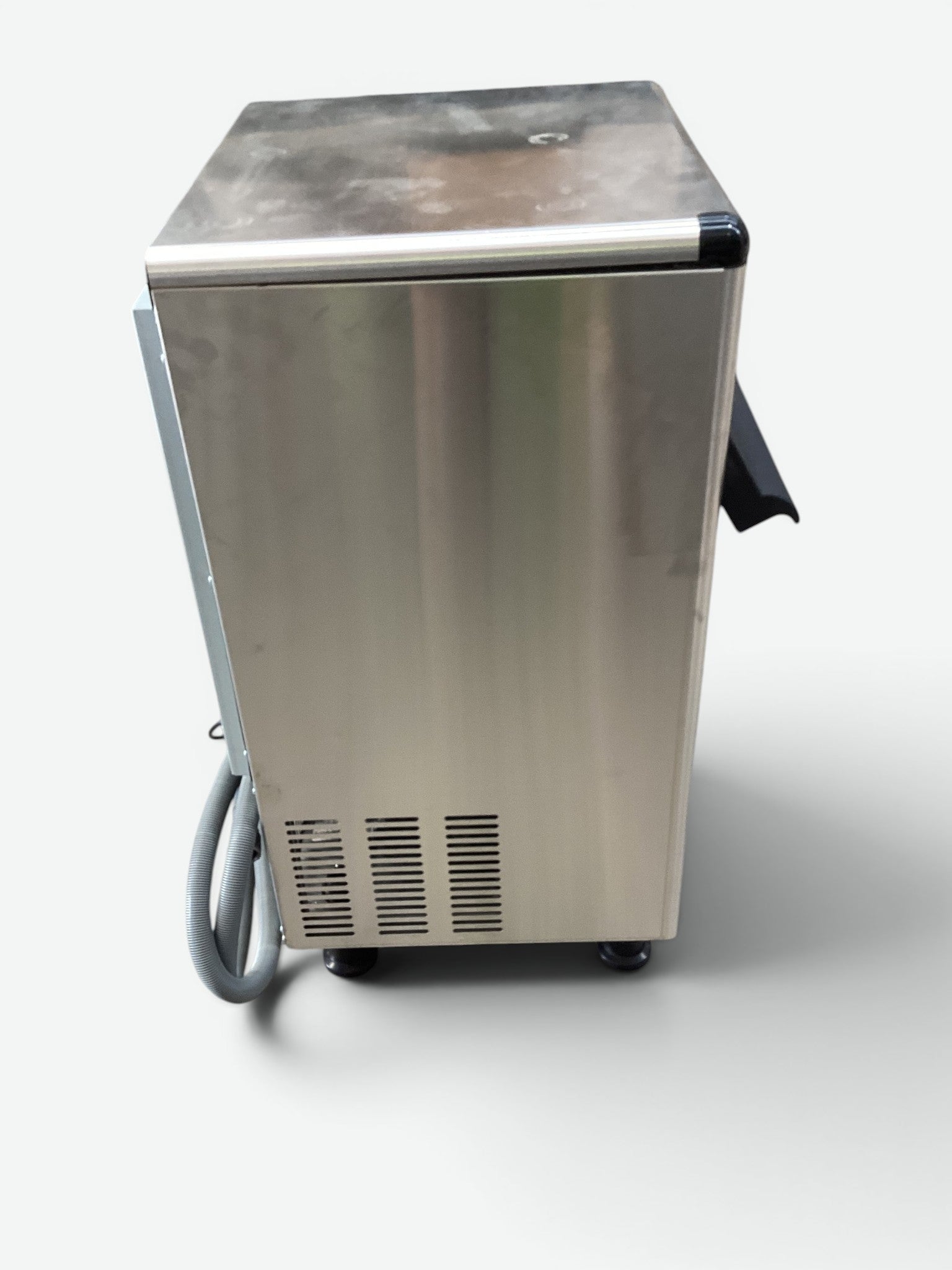 Blizzard SN-31A Ice Machine - 881594