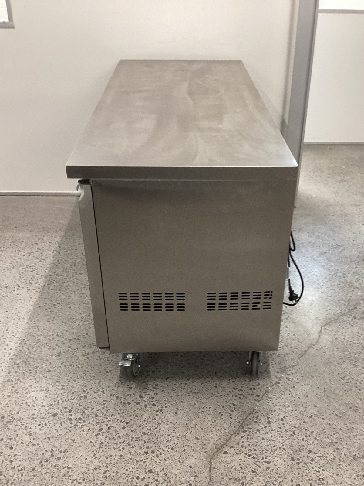 FED-X XUB7C18S3V 3 Door Underbench Chiller - 897762