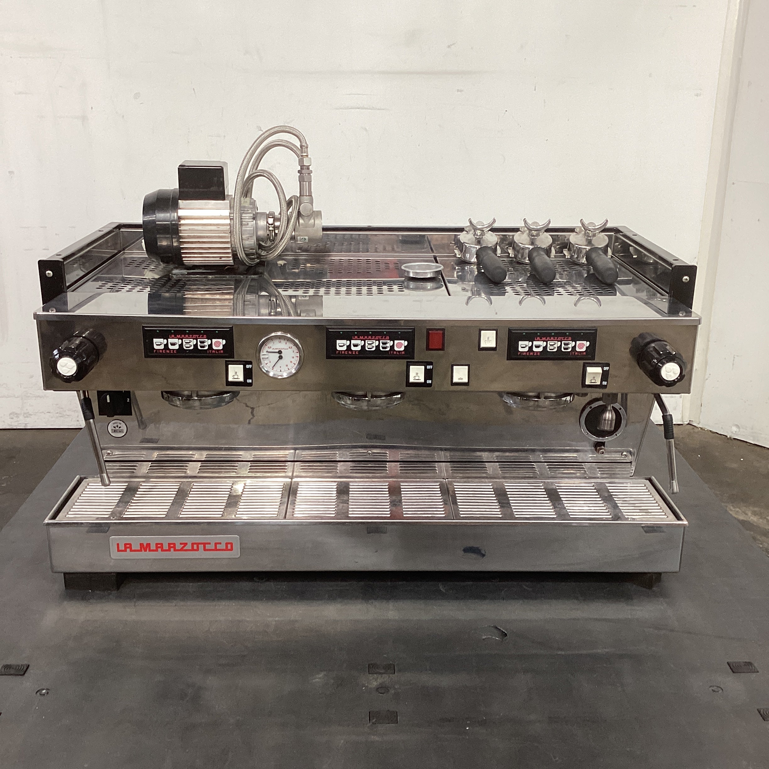 La Marzocco Linea Classic 3 Group Coffee Machine - 920760