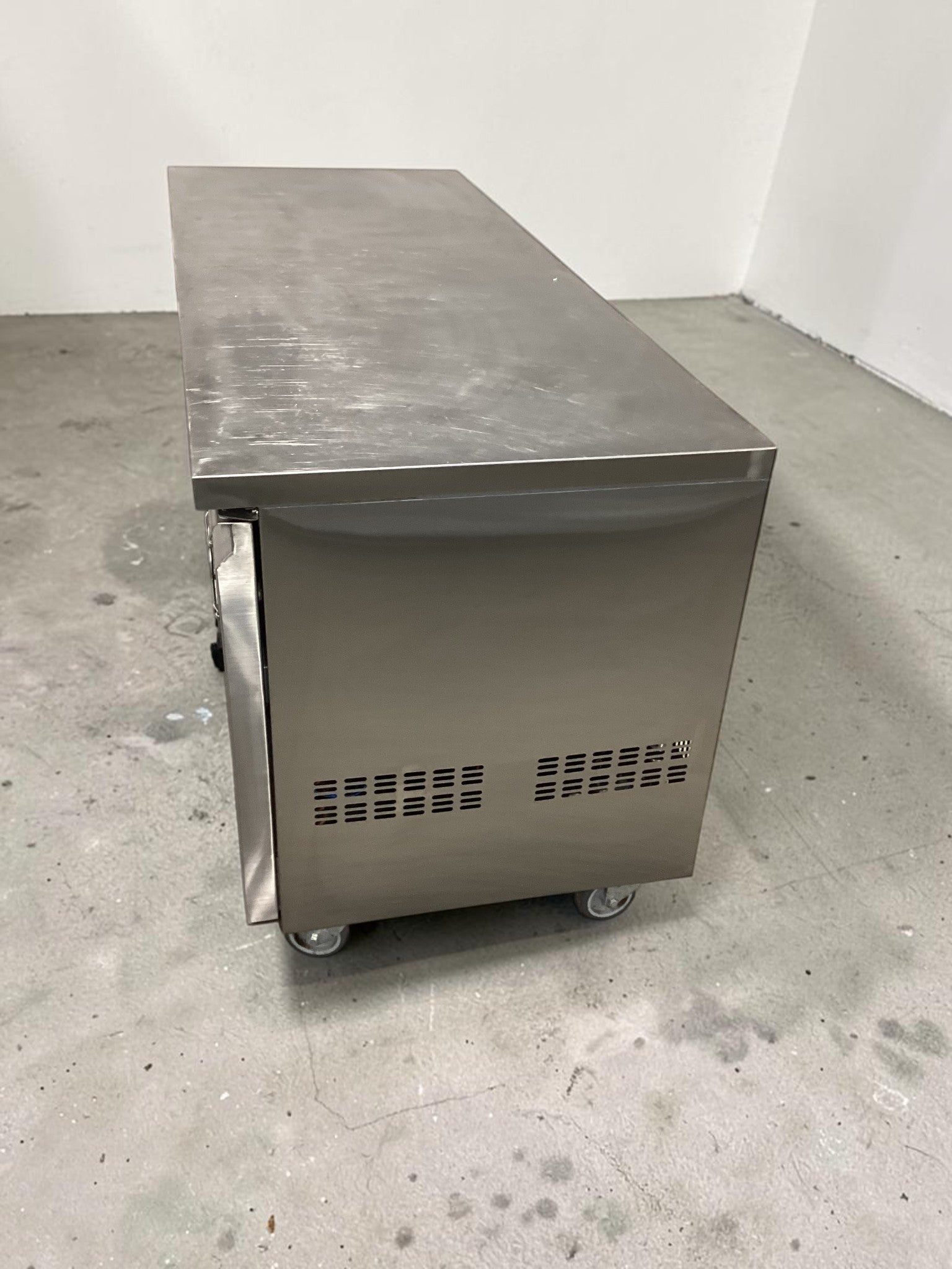 Federal XUB7C18S3V 3 Door Underbench Chiller - 923878