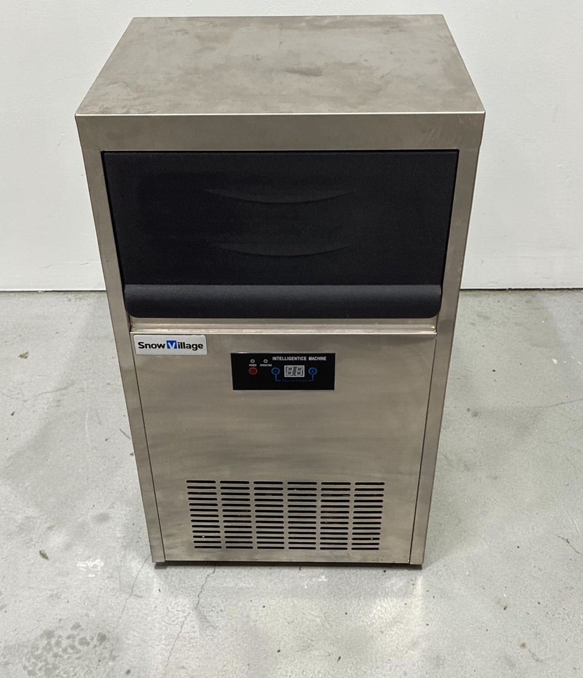 Snow Village KB-40 Ice Maker - 920552