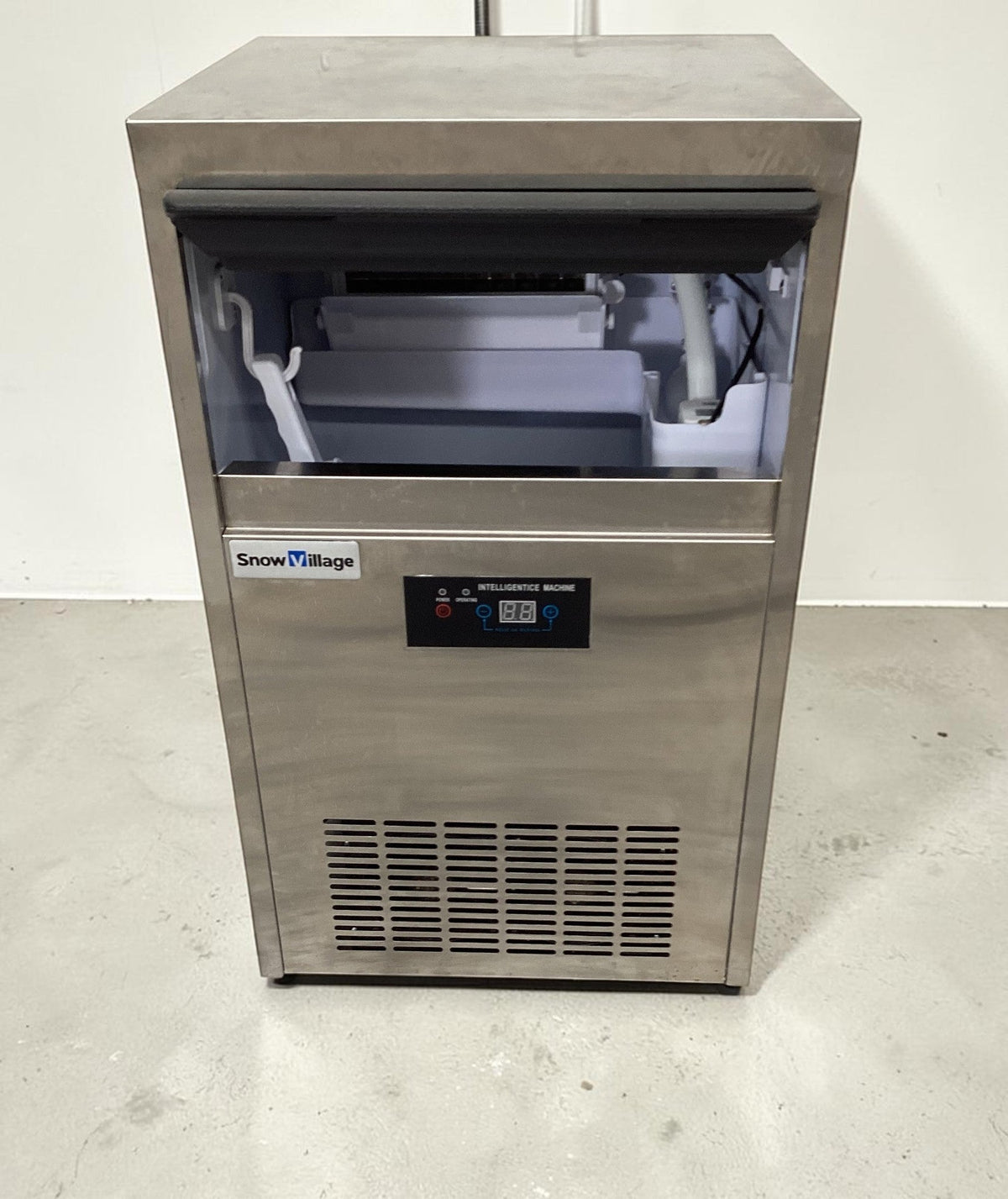 Snow Village KB-40 Ice Maker - 920552