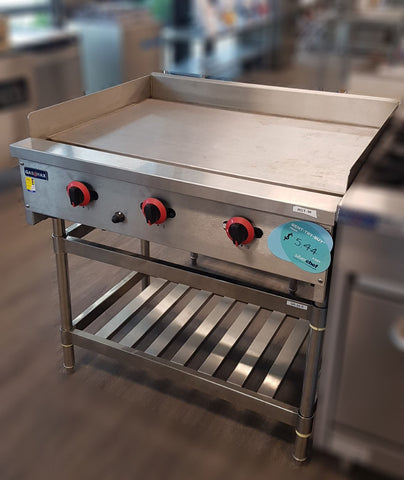 RGT-36E Gasmax Three Burner Griddle RGT-36E