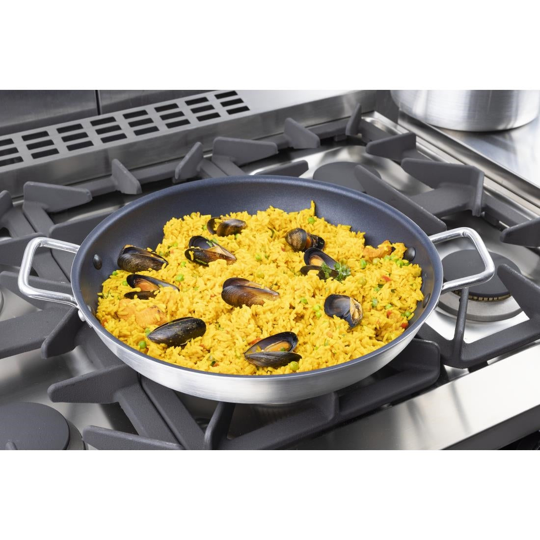 Vogue Aluminium Non-stick Teflon Platinum Plus Paella Pan 35cm HT990